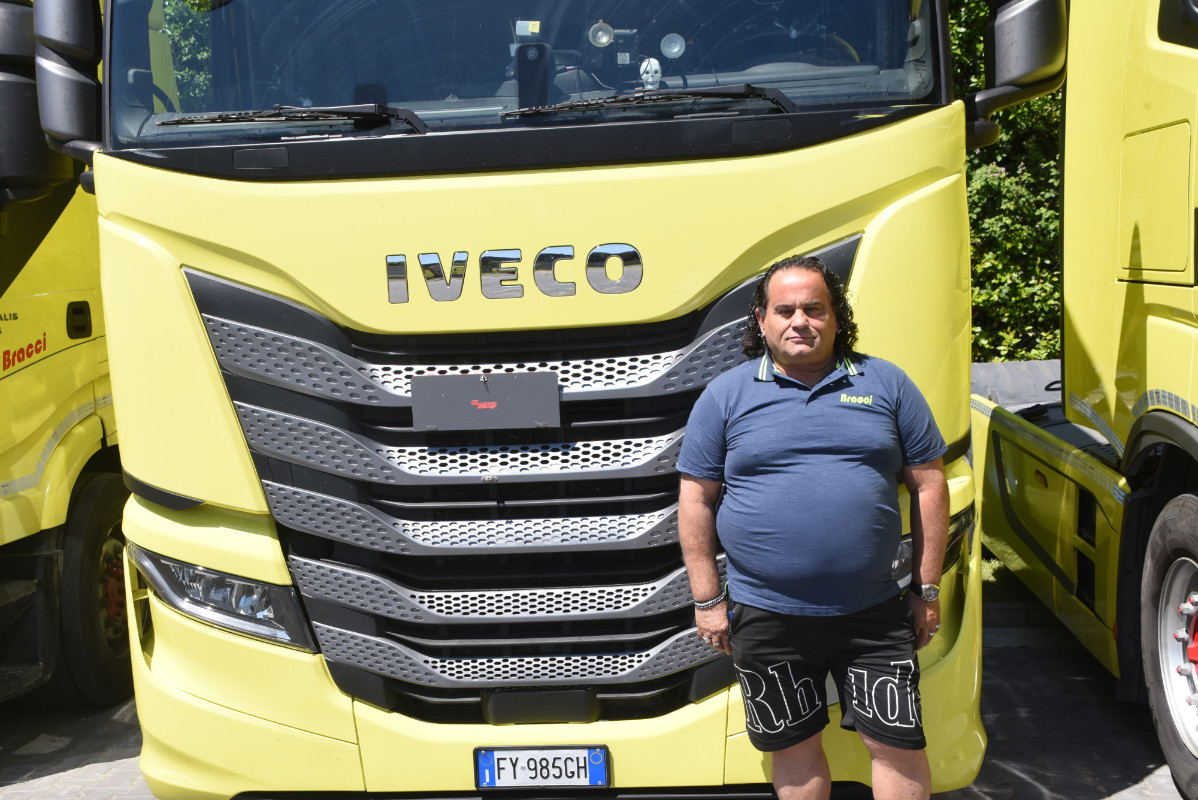 Bracci trasporti come lavora bene trasporto della merce (11)